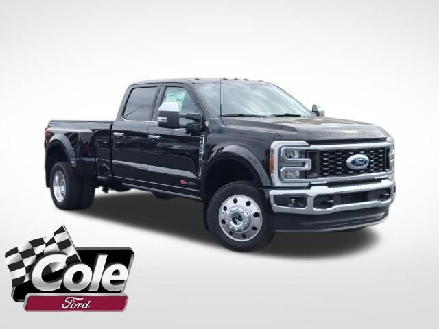 New 2026 Ford F450 Lariat w/ Lariat Ultimate Package