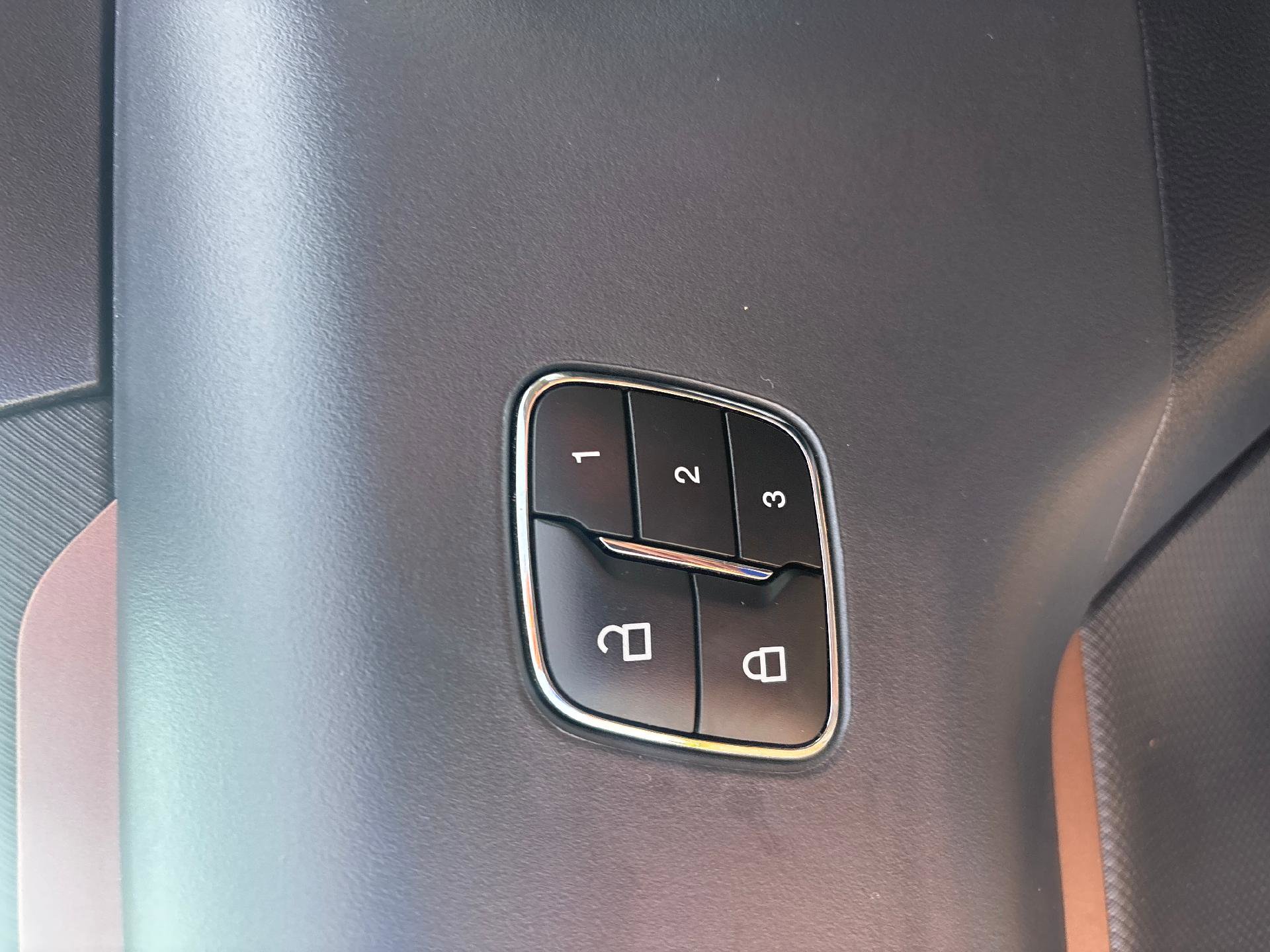 Used 2024 Ford Bronco Sport Outer Banks w/ Tech Package image 18