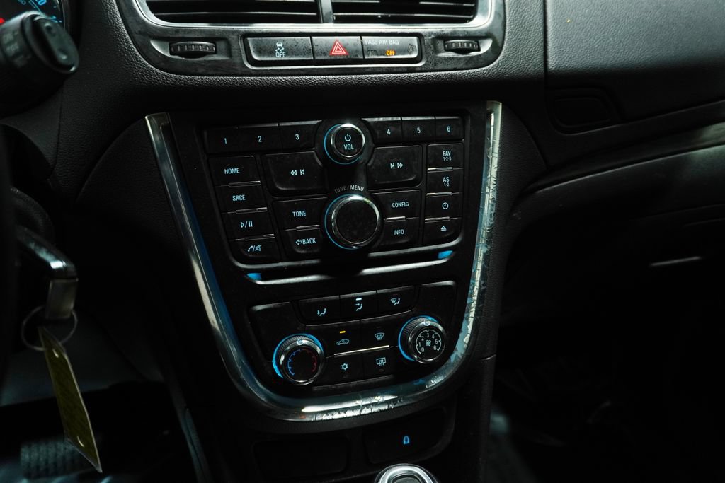 Used 2014 Buick Encore FWD image 17
