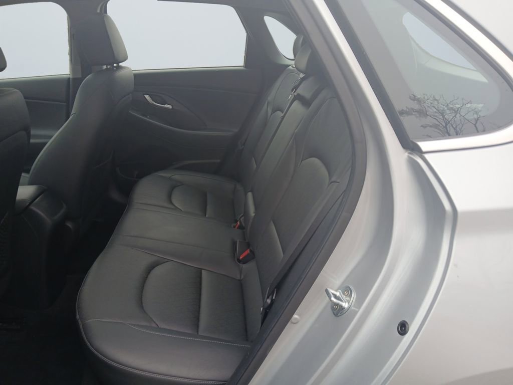 Used 2020 Hyundai Elantra GT w/ Style Package 02 image 13