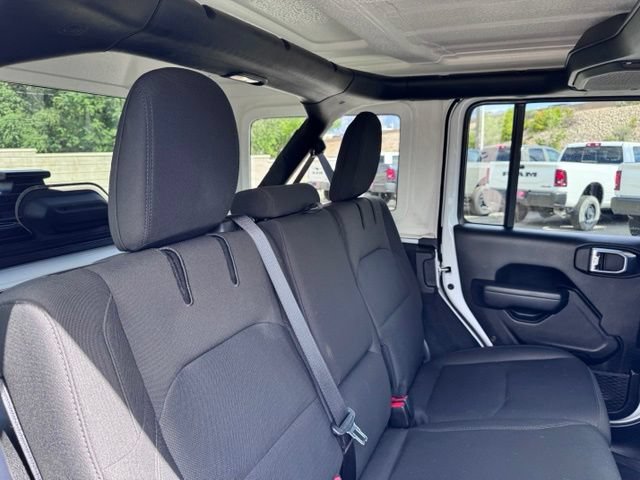 Used 2023 Jeep Wrangler Unlimited w/ Cold Weather Group AWD/4WD image 17
