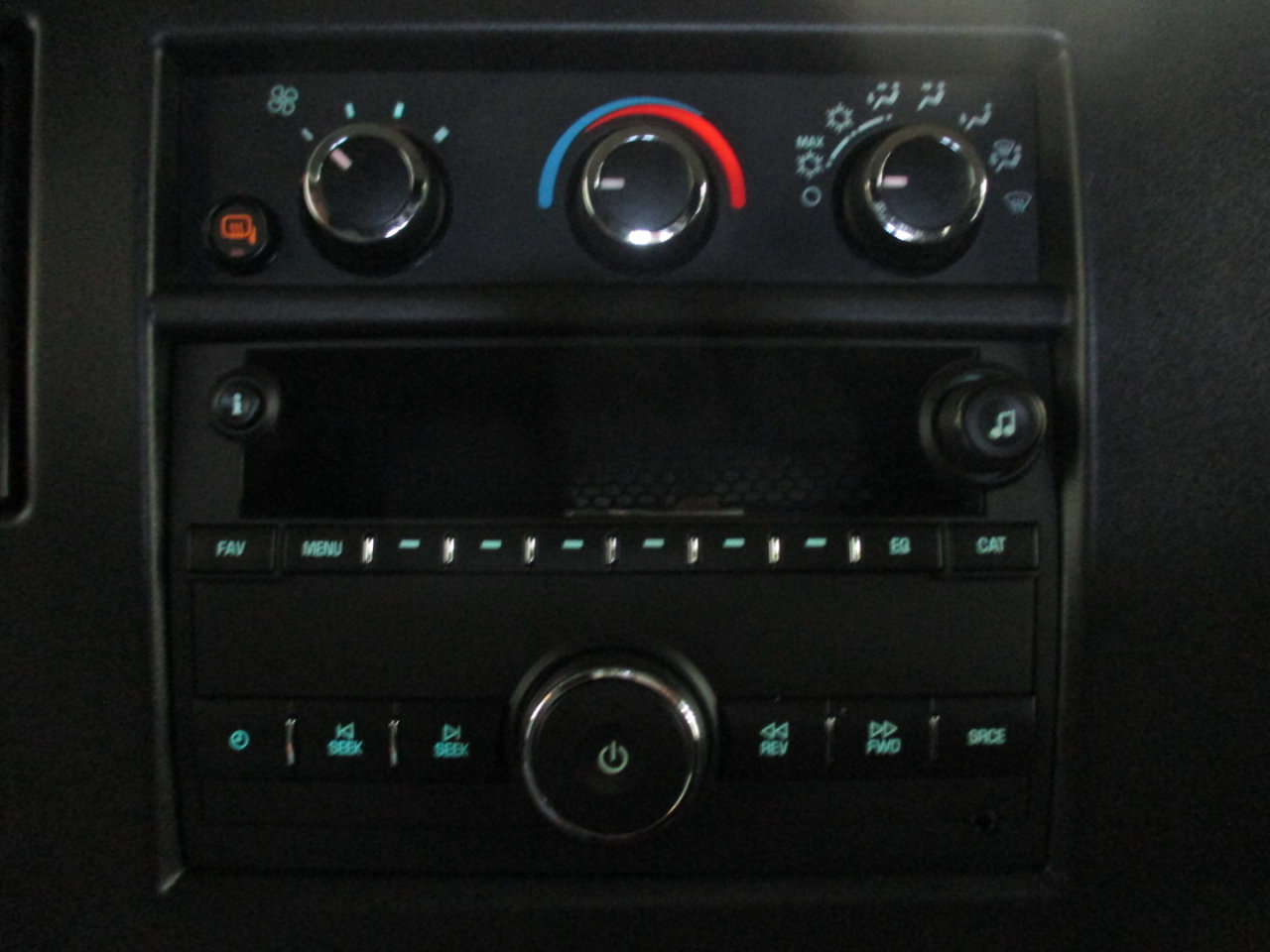 Used 2024 GMC Savana 2500 w/ Driver Convenience Package image 17