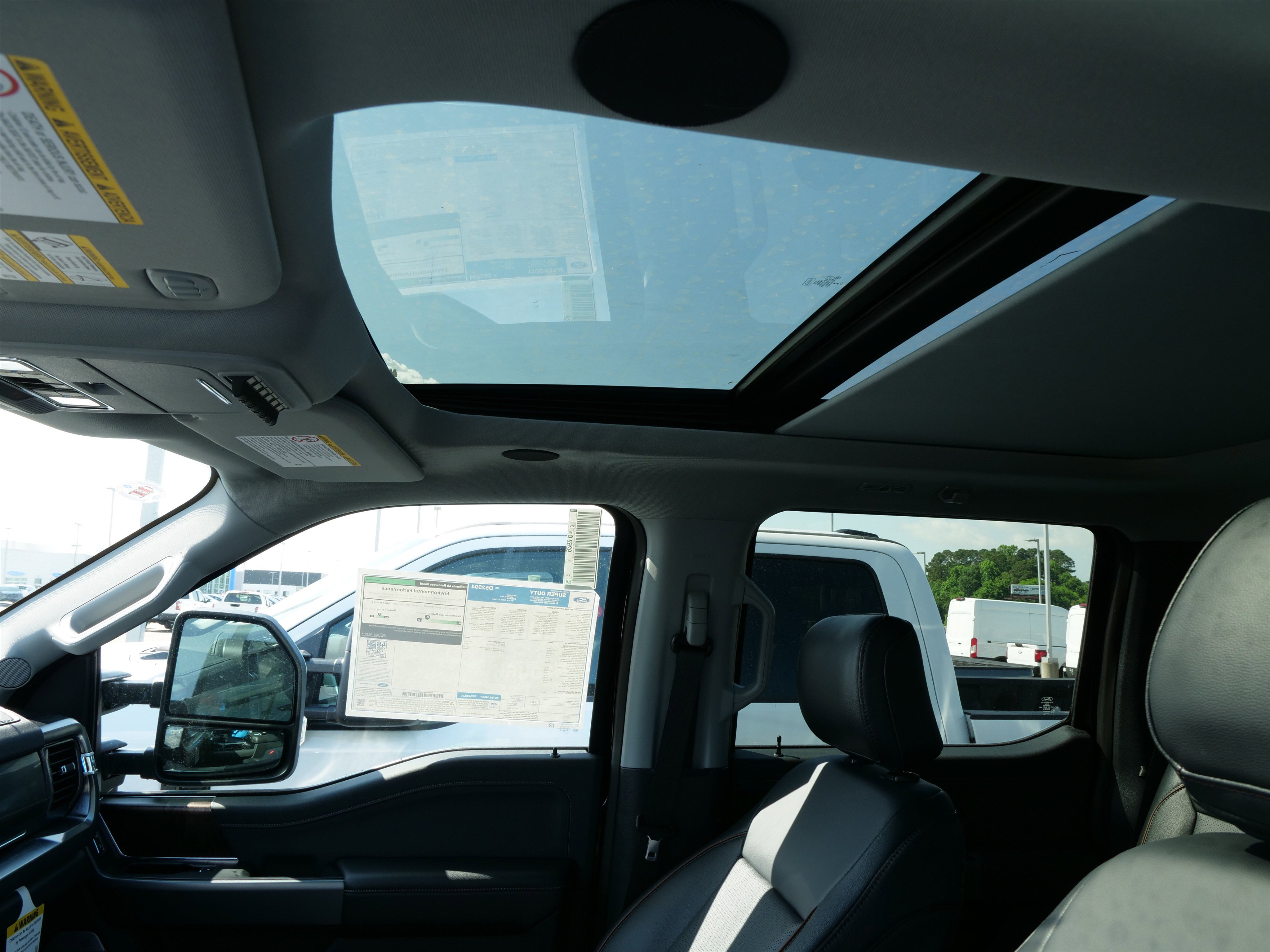 New 2025 Ford F350 Lariat w/ Lariat Ultimate Package image 26