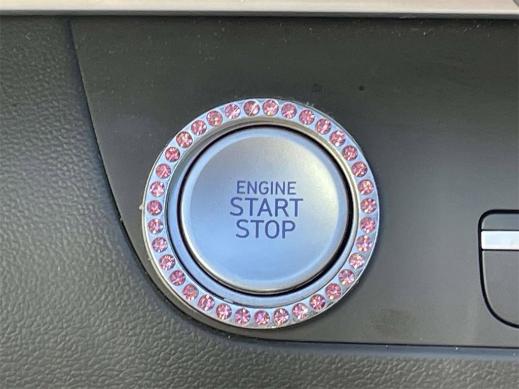 Used 2023 Hyundai Elantra Limited w/ Cargo Package image 25