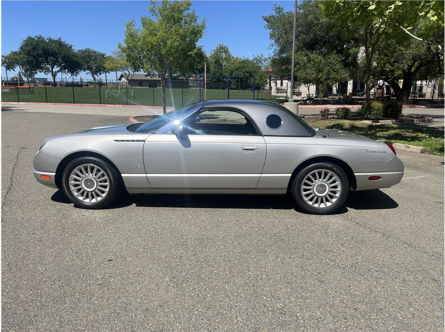 Used 2004 Ford Thunderbird image 8