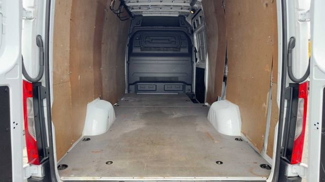 Used 2023 Mercedes-Benz Sprinter 2500 image 13