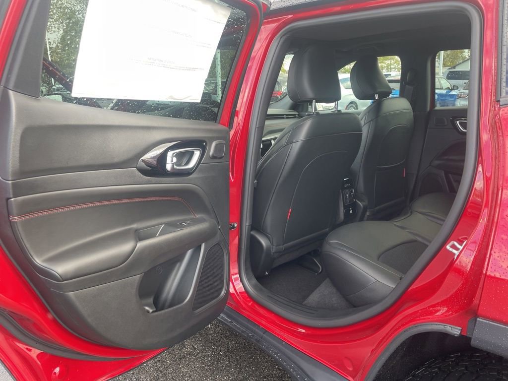 New 2026 Jeep Compass Trailhawk w/ Sun, Sound & Navigation Group image 27