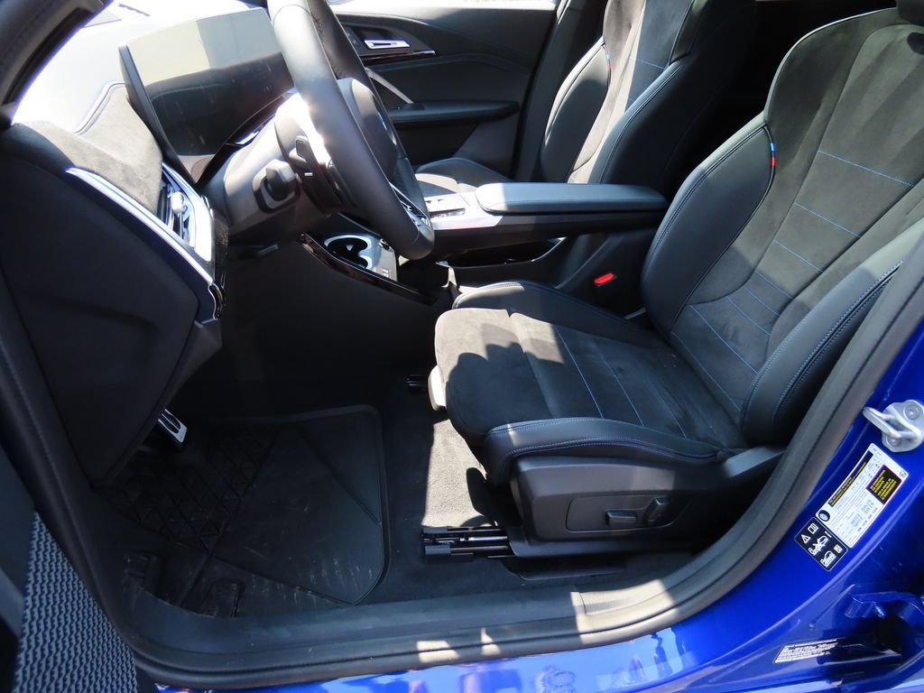 Certified 2026 BMW X2 xDrive28i w/ Technology Package AWD/4WD image 43