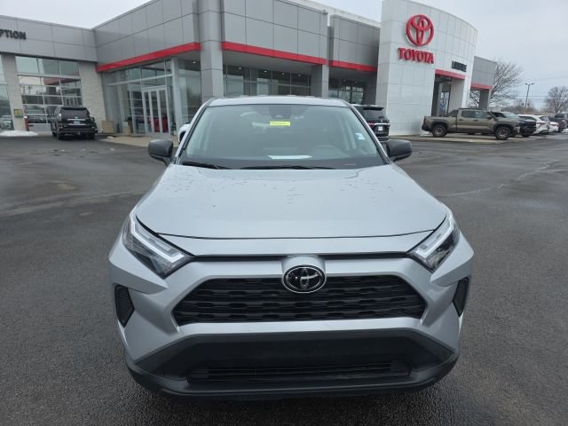 Used 2024 Toyota RAV4 LE image 2