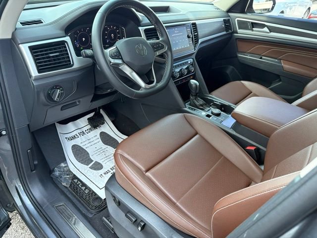 Used 2023 Volkswagen Atlas SE w/ Black Wheel Package AWD/4WD image 27