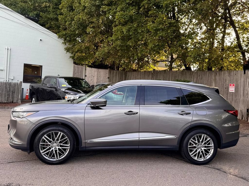 Used 2022 Acura MDX w/ Advance Package AWD/4WD image 3