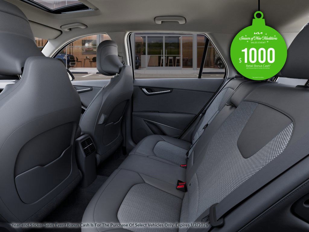 New 2025 Kia Niro EX Touring image 18