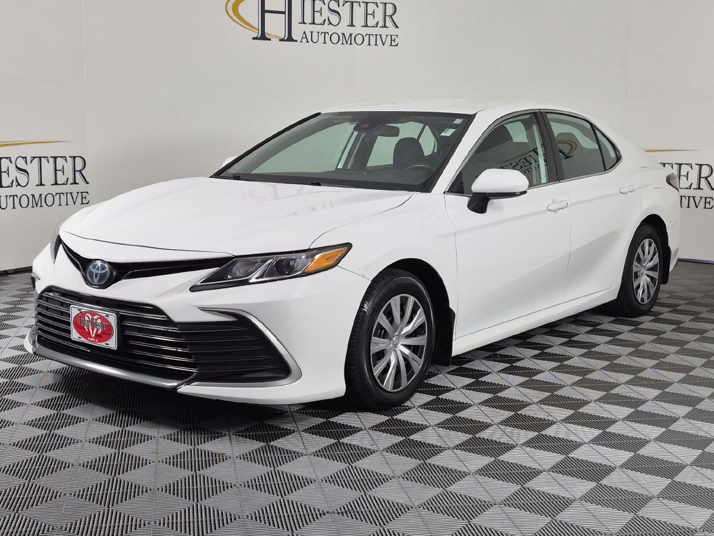 Used 2023 Toyota Camry LE FWD image 9