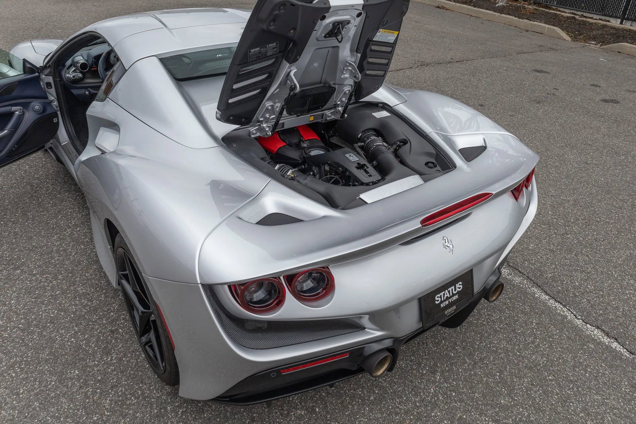 Used 2022 Ferrari F8 Tributo RWD image 53