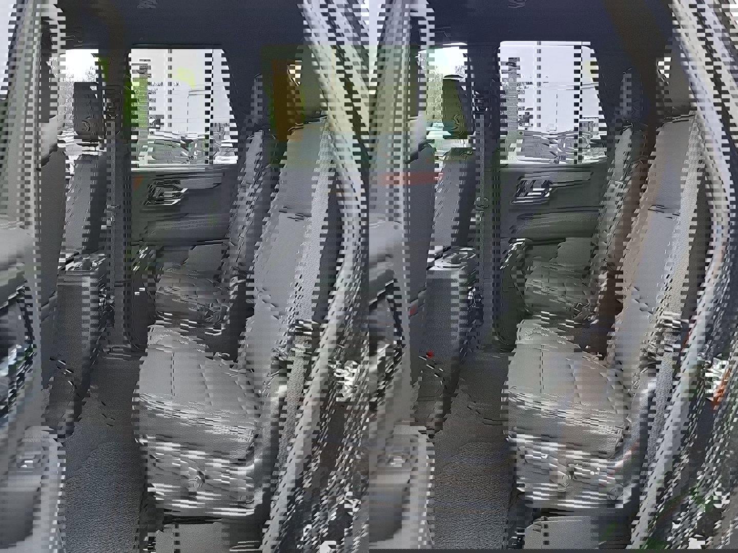 Used 2025 GMC Yukon Denali image 28