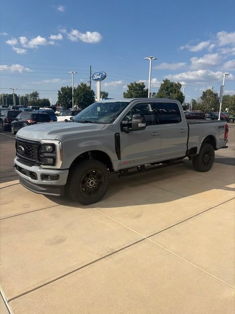 New 2026 Ford F350 Lariat w/ Black Appearance Package AWD/4WD image 3