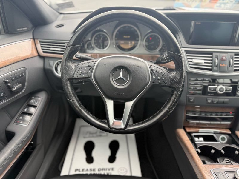Used 2012 Mercedes-Benz E 350 4MATIC Sedan image 11