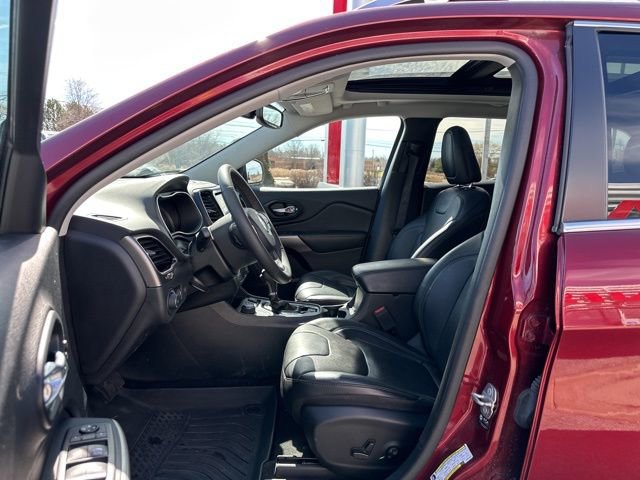 Used 2021 Jeep Cherokee Limited w/ Elite Package AWD/4WD image 21