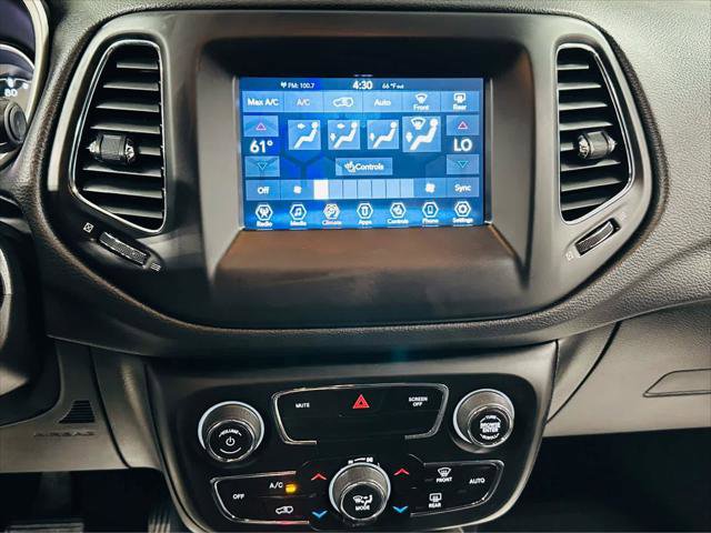 Certified 2019 Jeep Compass Latitude w/ Cold Weather Group image 11