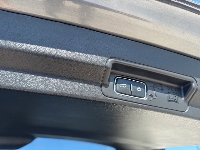 Used 2025 Ford Explorer ST-Line w/ ST-Line Street Pack image 20