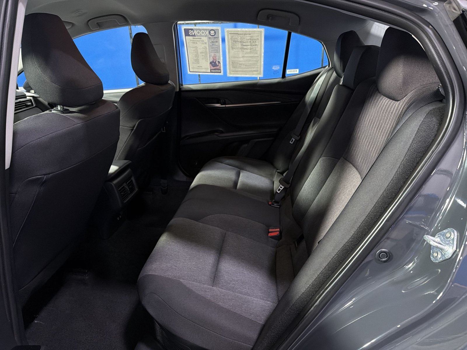 Used 2025 Toyota Camry LE FWD image 25