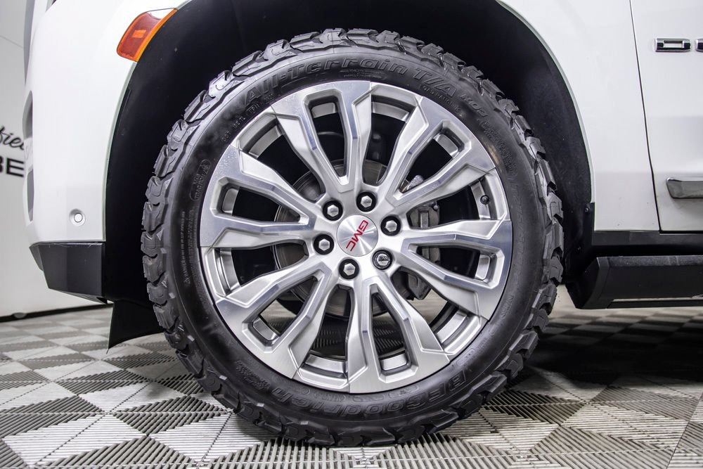Used 2023 GMC Yukon XL Denali w/ Denali Reserve Package AWD/4WD image 44