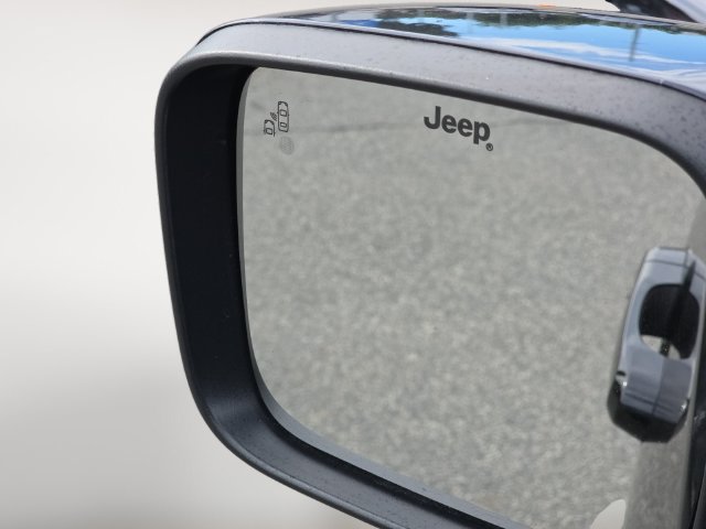Used 2022 Jeep Renegade Limited w/ Sun, Sound & Wheels Group AWD/4WD image 17
