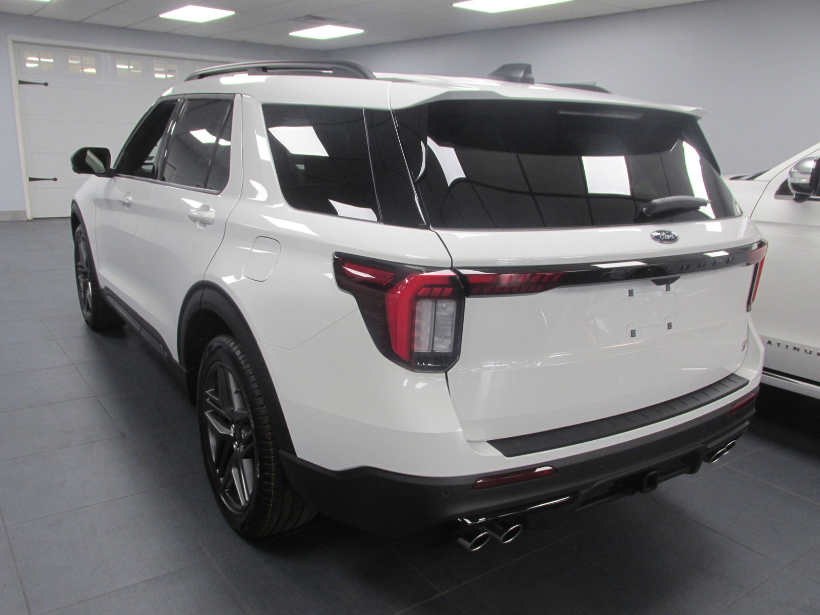 New 2025 Ford Explorer ST w/ Sun And Sound Package image 4