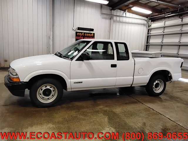 Used 2002 Chevrolet S10 Pickup 2WD Extended Cab w/ Preferred Equipment Group image 5
