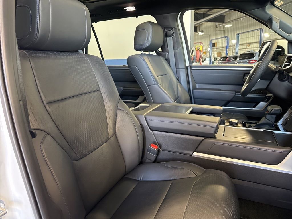 Used 2025 Toyota Sequoia Platinum w/ TRD Off-Road Package AWD/4WD image 34