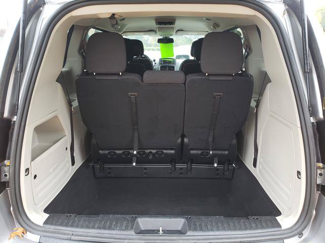 Used 2018 Dodge Grand Caravan SE w/ UConnect Hands-Free Group FWD image 7