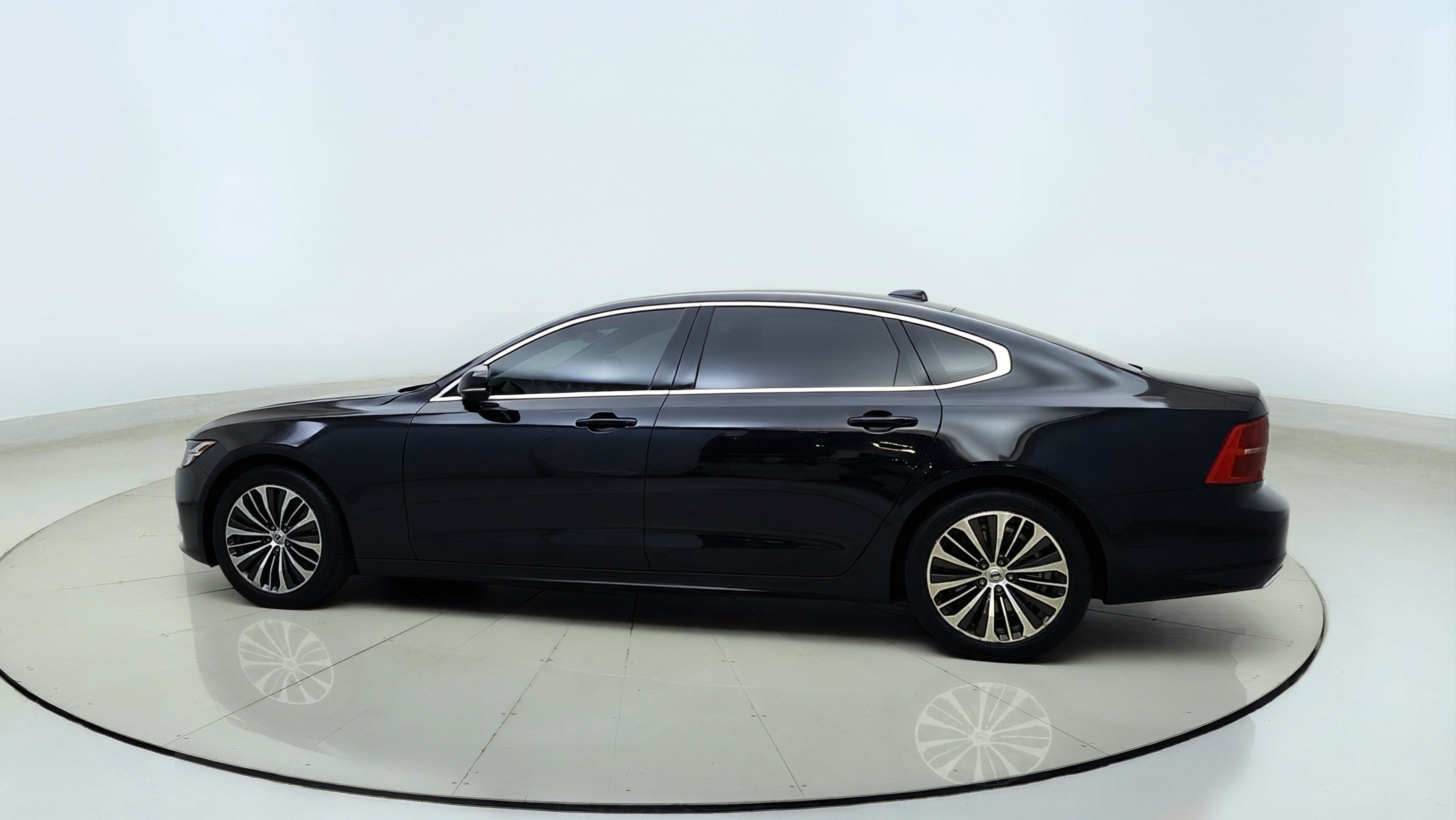 Used 2020 Volvo S90 T6 Momentum AWD/4WD image 4