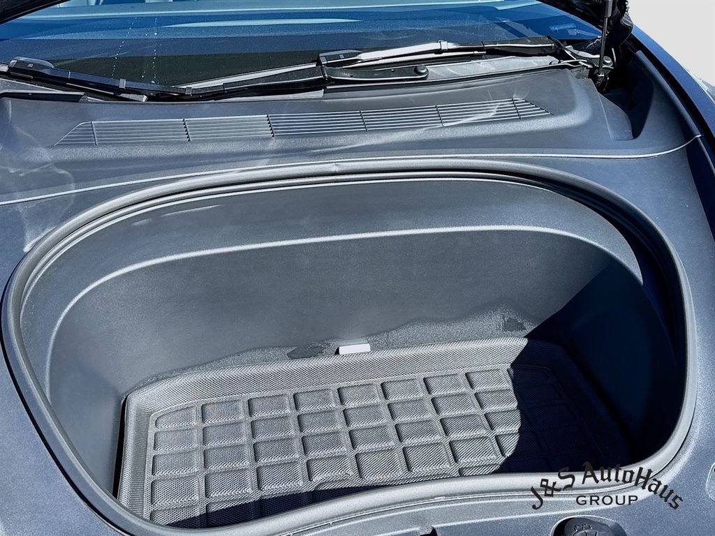 Used 2025 Tesla Model 3 Performance image 37