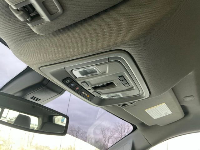 Used 2021 Chevrolet Silverado 1500 LTZ AWD/4WD image 31
