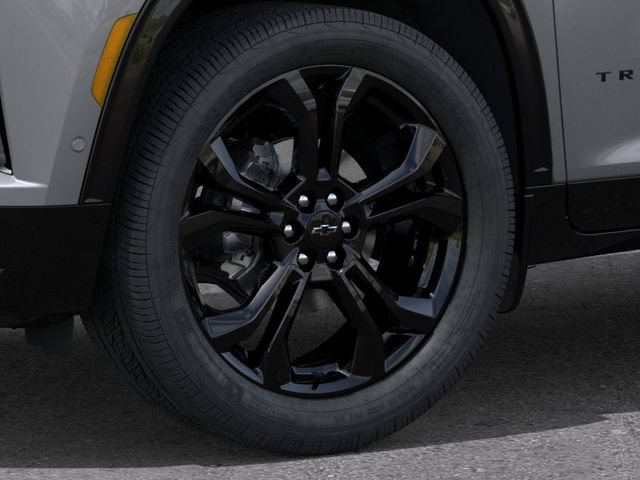 New 2027 Chevrolet Traverse RS w/ LPO, Floor Liner Package FWD image 9