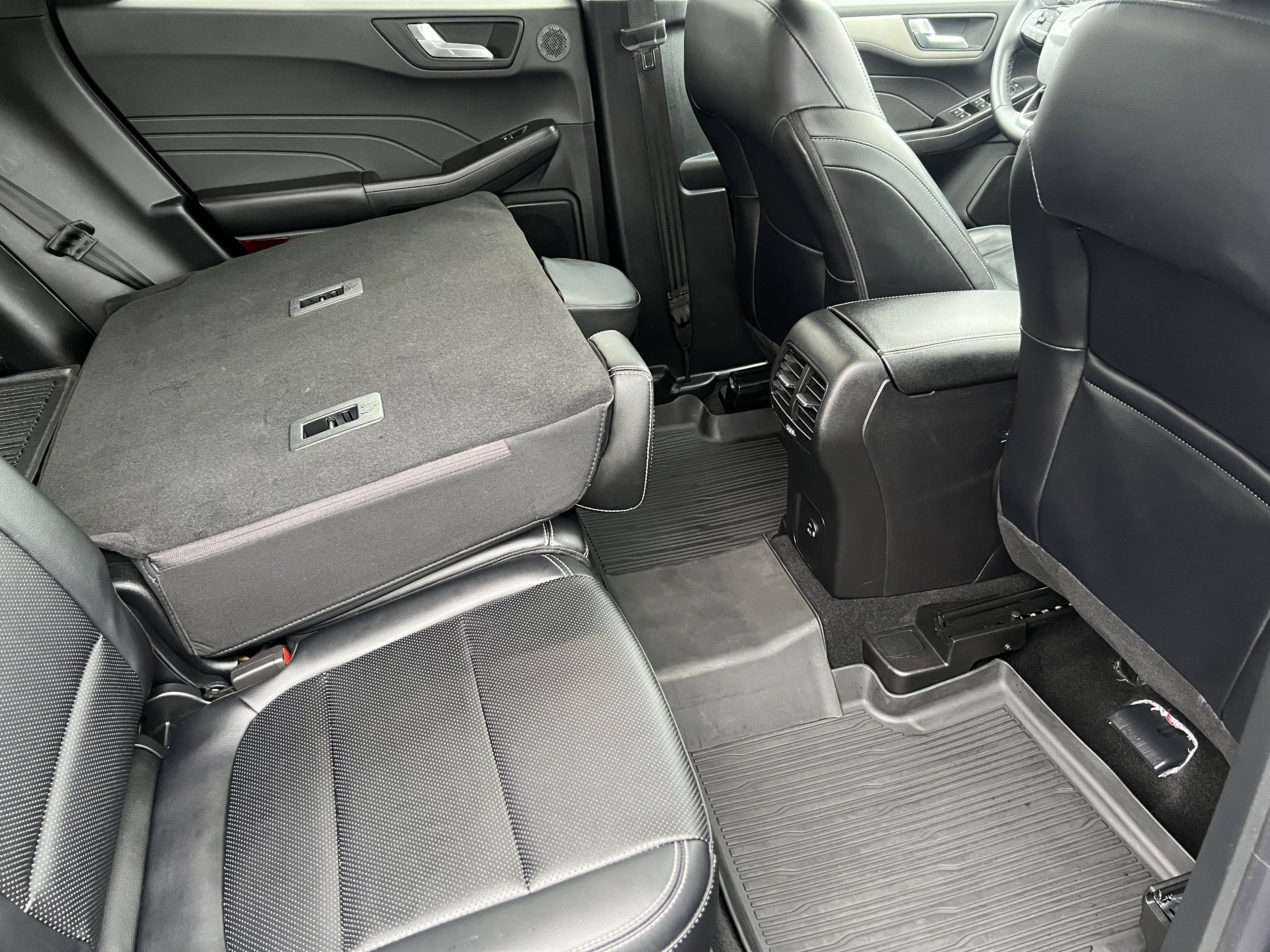 Used 2021 Ford Escape SEL w/ Technology Package image 21