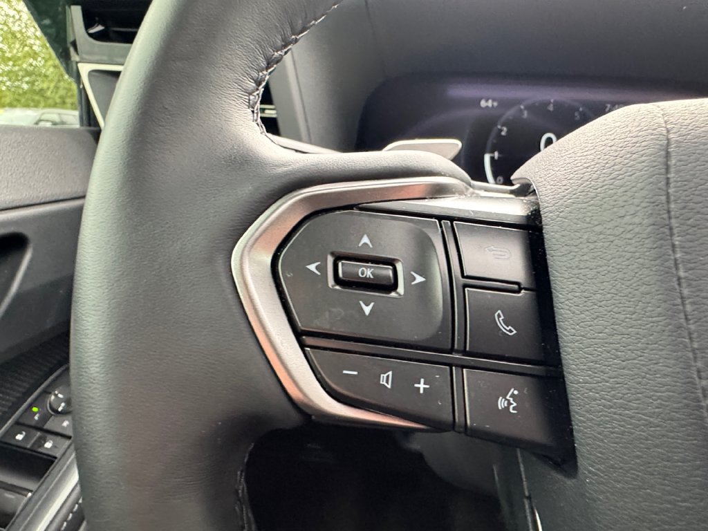 Used 2025 Lexus GX 550 w/ Accessory Package (Z1) AWD/4WD image 32