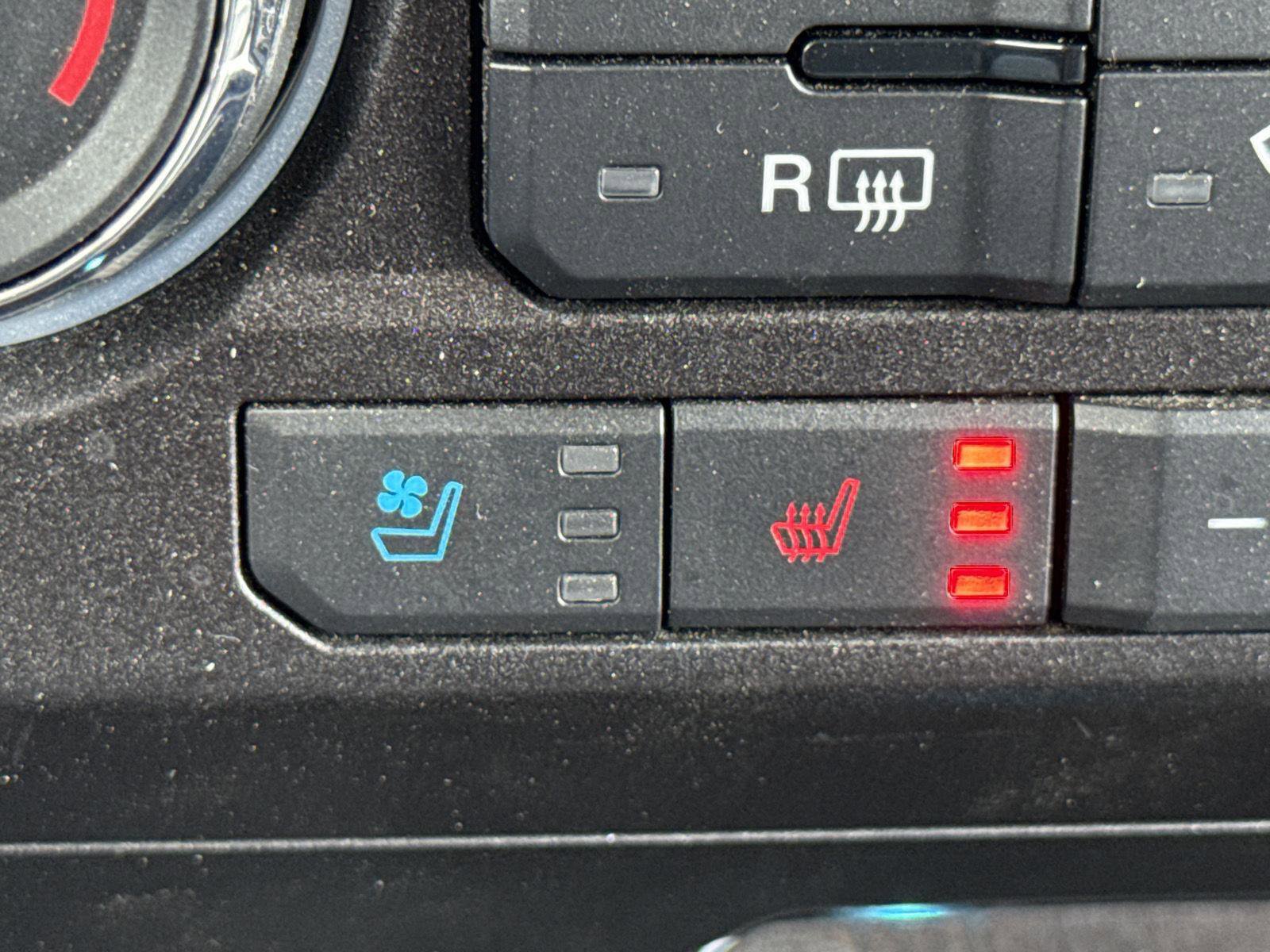 Used 2020 Ford F350 Lariat w/ Lariat Ultimate Package image 21