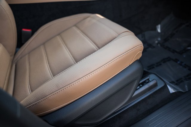 New 2026 Mercedes-Benz GLS 450 4MATIC image 34