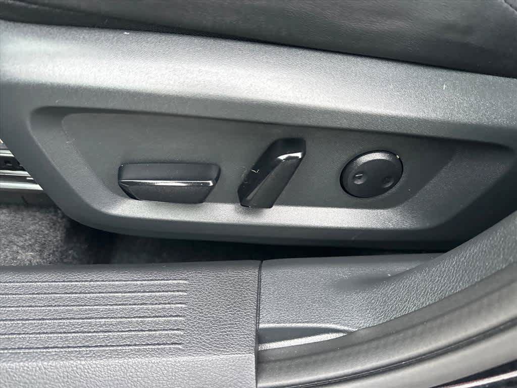 Used 2026 Nissan Rogue Dark Armor FWD image 15