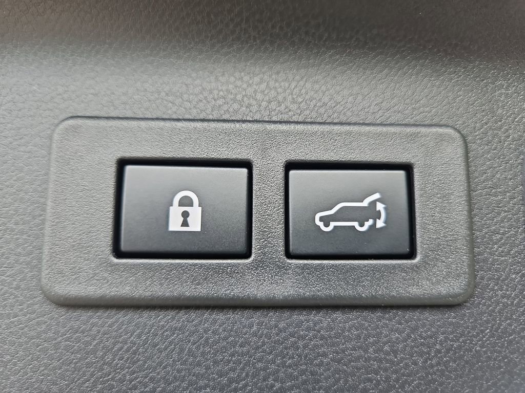 New 2026 Subaru Forester Touring AWD/4WD image 18