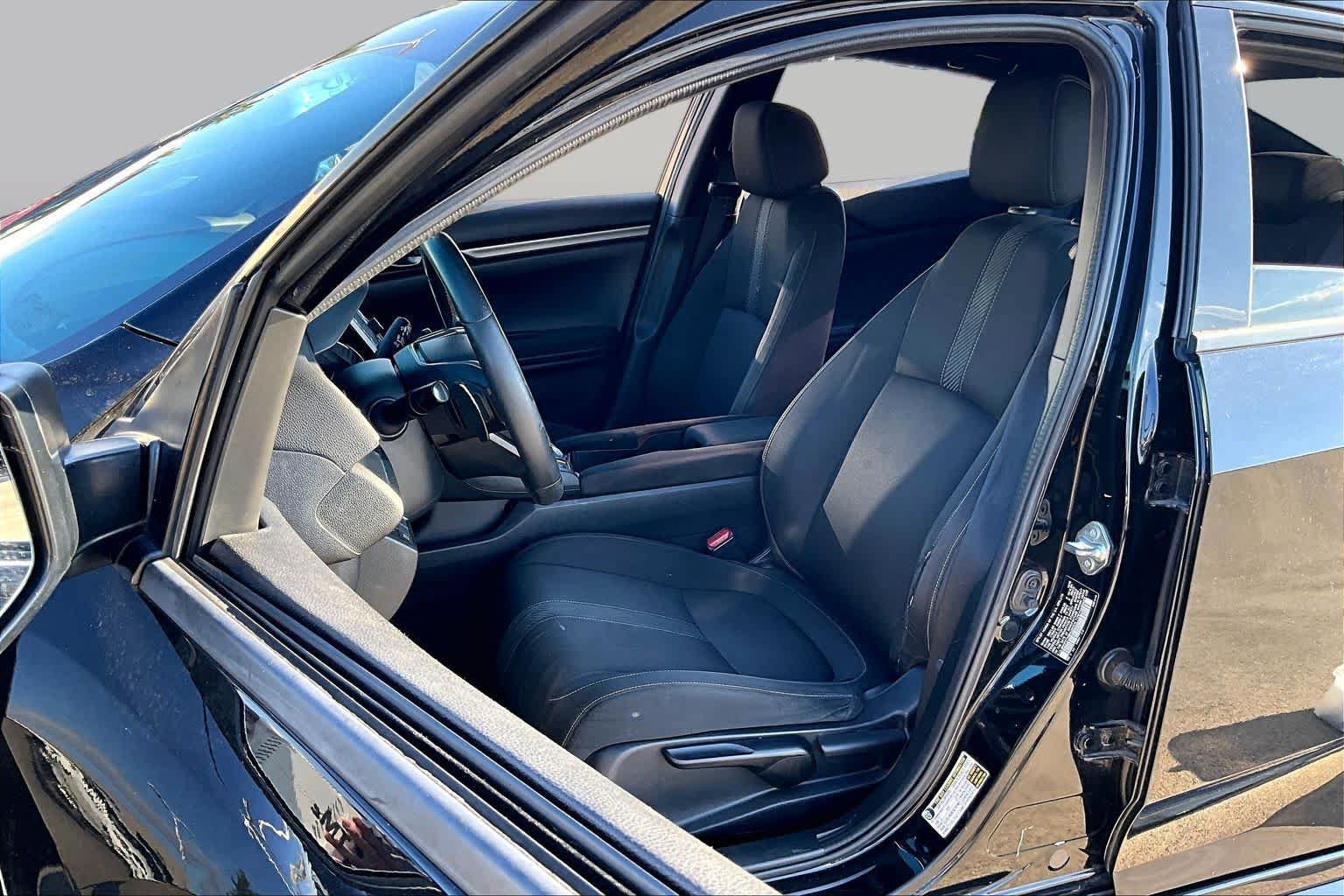 Used 2017 Honda Civic Sport image 7