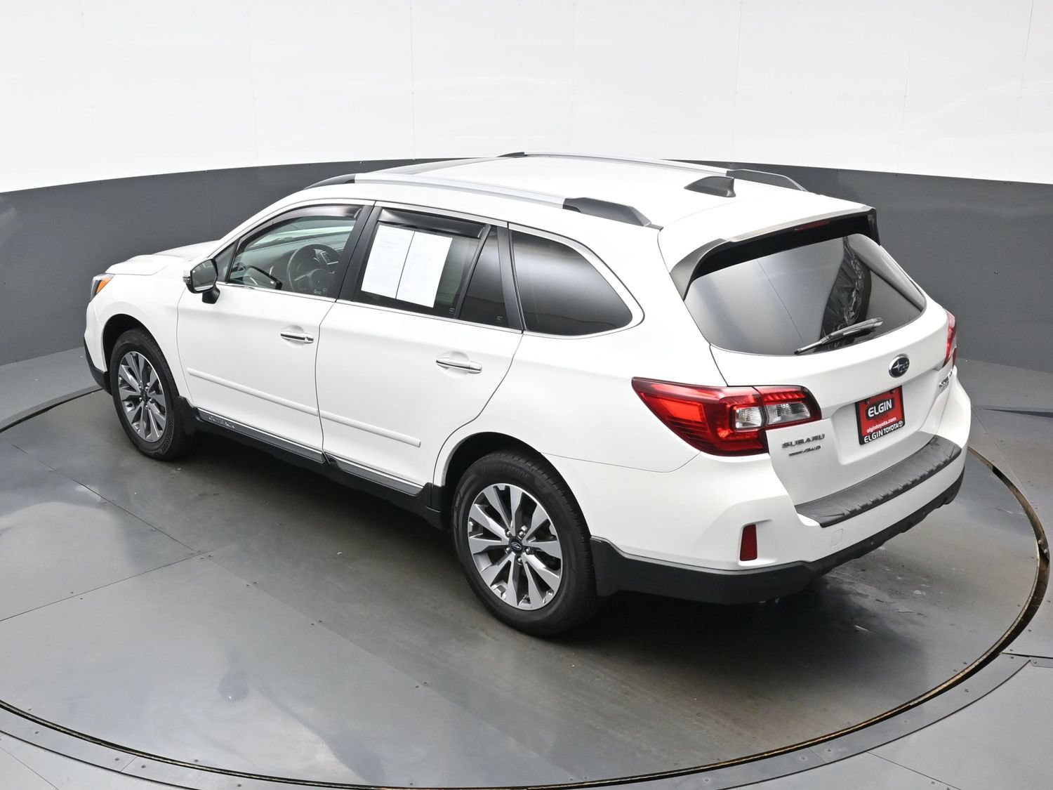 Used 2017 Subaru Outback 2.5i Touring w/ Popular Package #5A AWD/4WD image 40