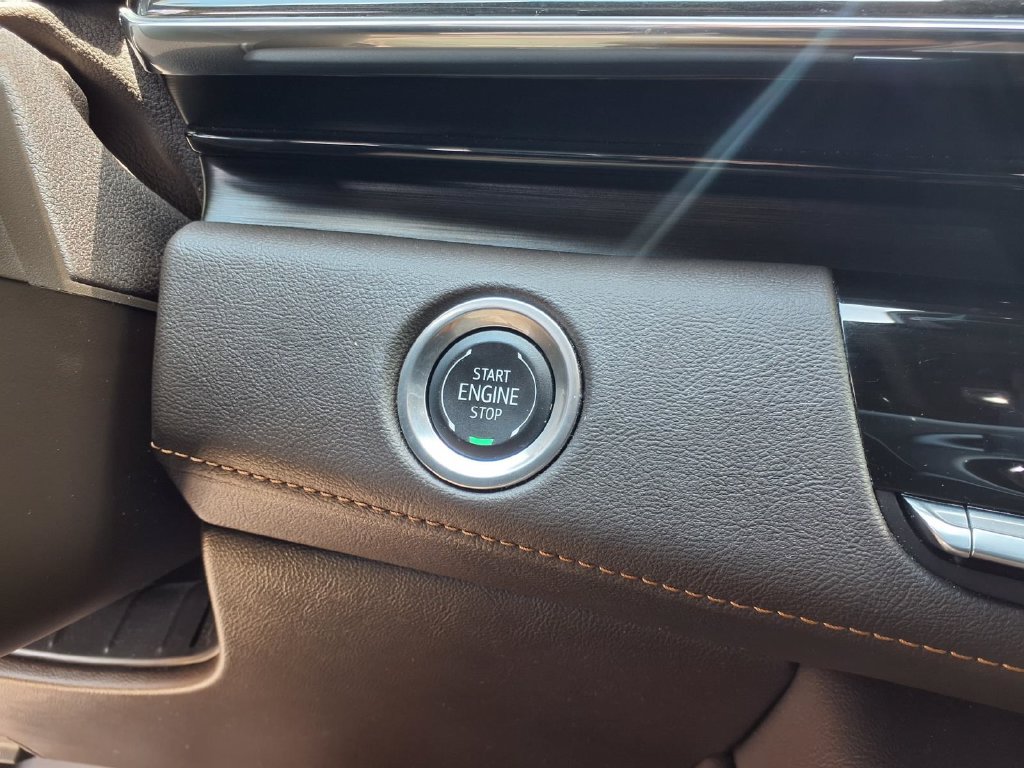 Used 2024 Cadillac Escalade Sport w/ Touring Package AWD/4WD image 12