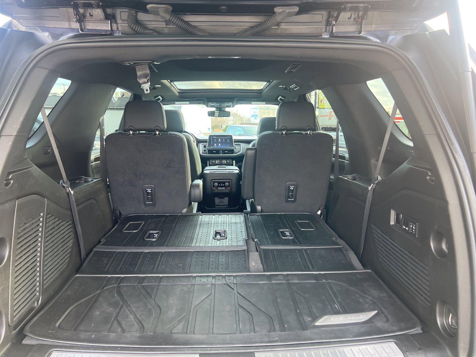 Used 2022 Chevrolet Tahoe Z71 w/ Luxury Package image 29