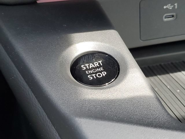 New 2026 Nissan Sentra SR w/ SR Premium Package FWD image 17