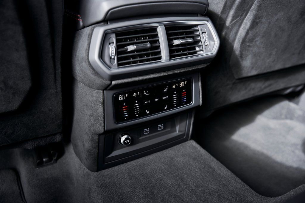 Used 2024 Lamborghini Urus Performante image 59