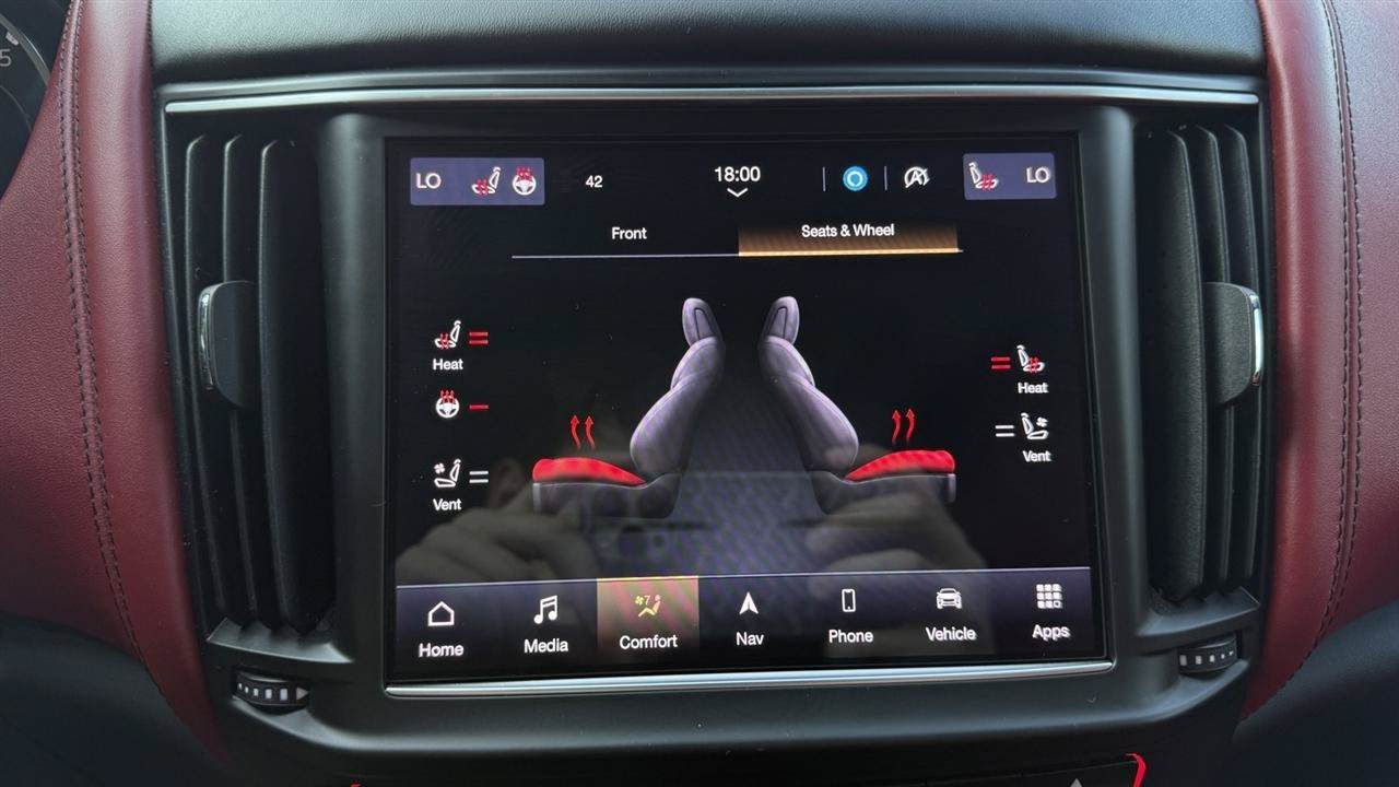 Used 2023 Maserati Levante GT AWD/4WD image 51