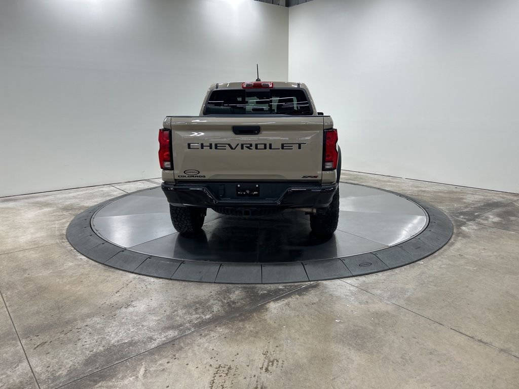 Used 2024 Chevrolet Colorado ZR2 w/ ZR2 Convenience Package III image 6