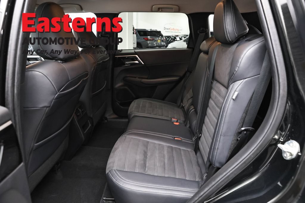 Used 2024 Mitsubishi Outlander SE AWD/4WD image 21
